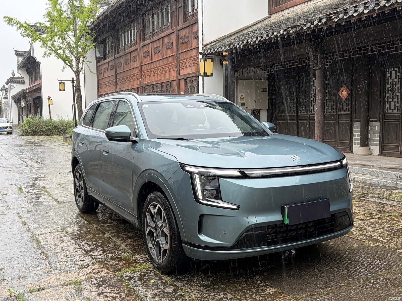 Jetour L7, 2025 3