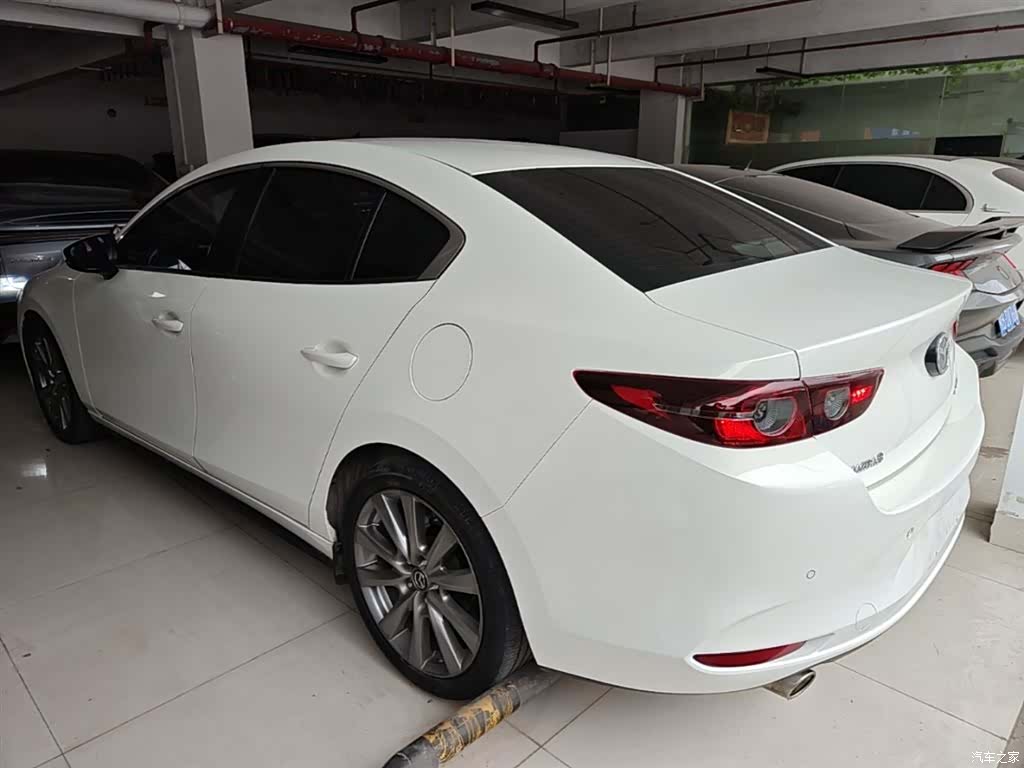 Mazda Mazda3, 2021 все фото