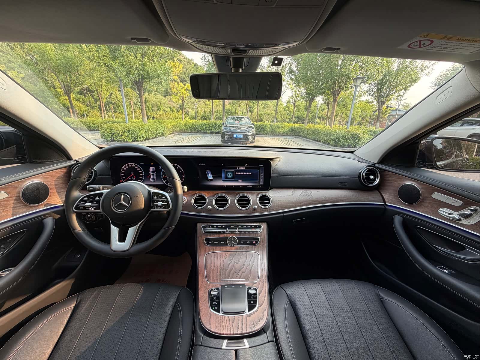 Mercedes-Benz E-Class, 2019 8