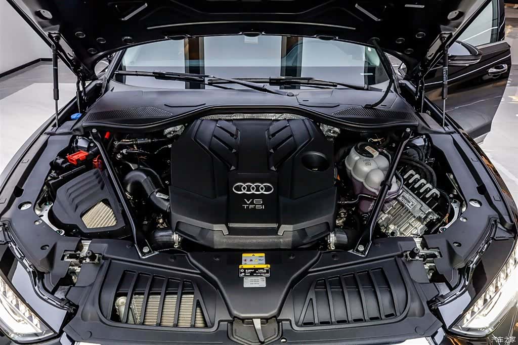 Audi A8L, 2024 36