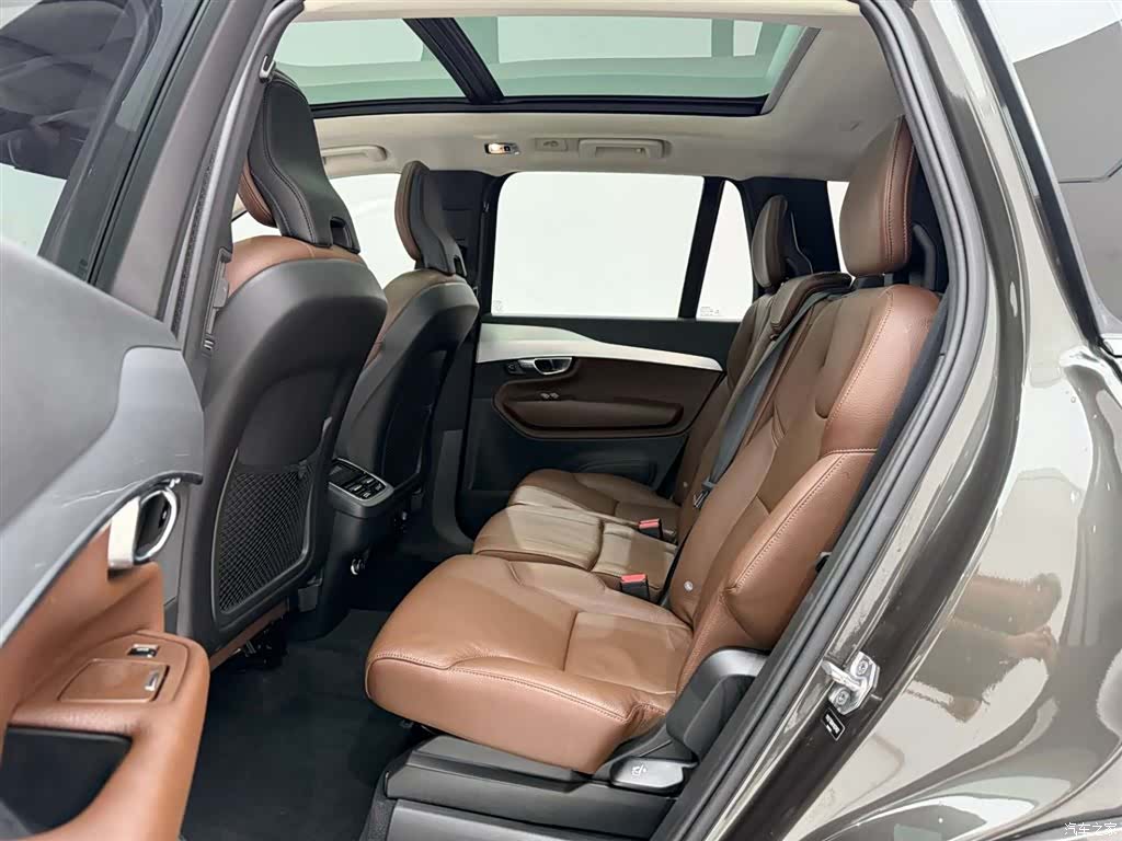 Volvo XC90, 2018 17