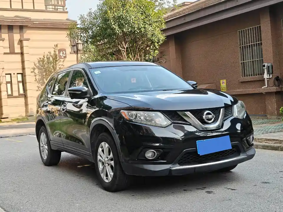Nissan Qijun