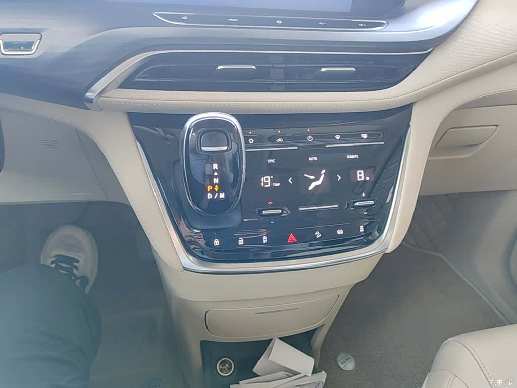 Buick GL8, 2023 14