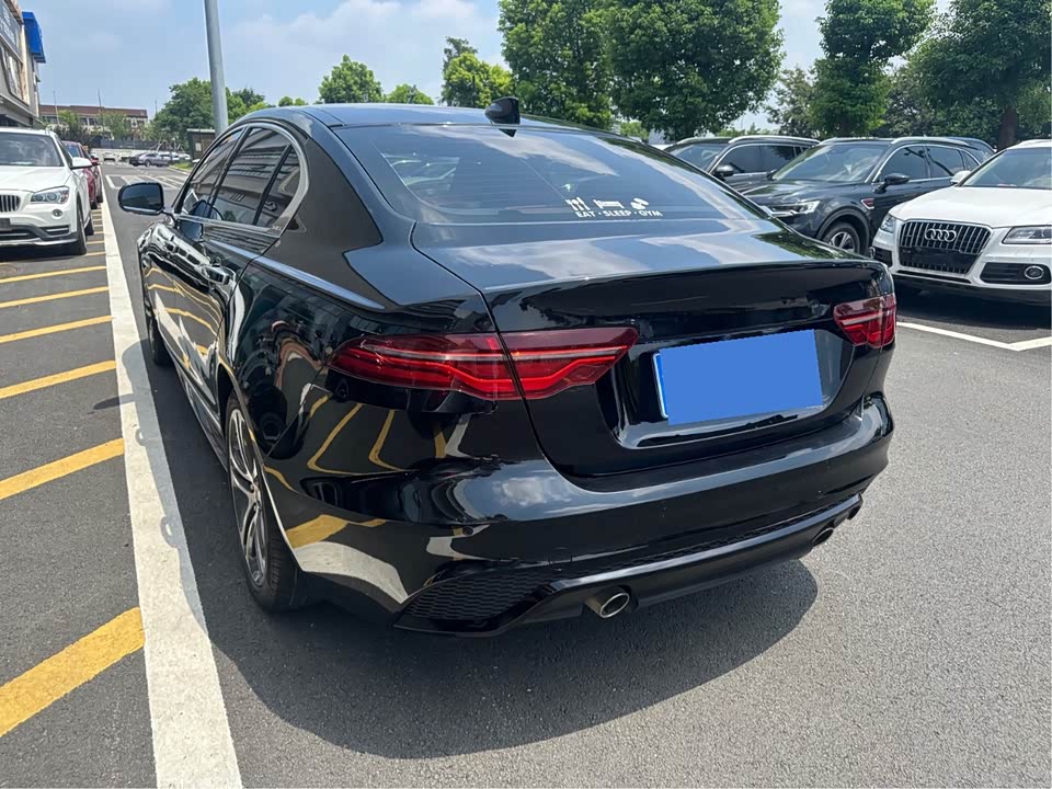 Jaguar XEL Jaguar XEL