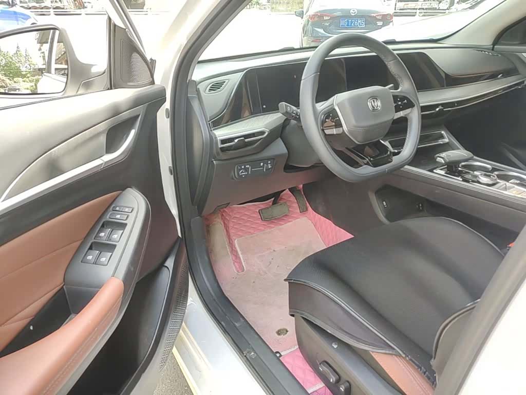 Changan Eado, 2022 16
