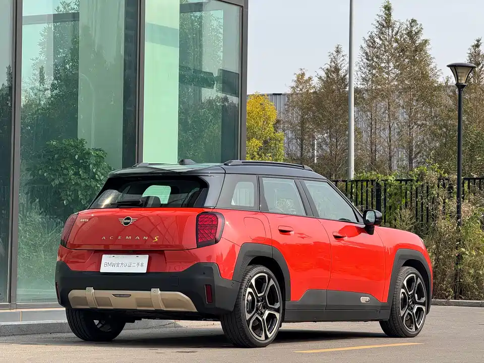 MINI Electric ACEMAN
