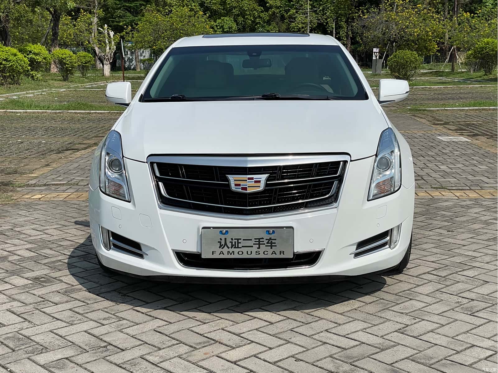 Cadillac XTS, 2017 2