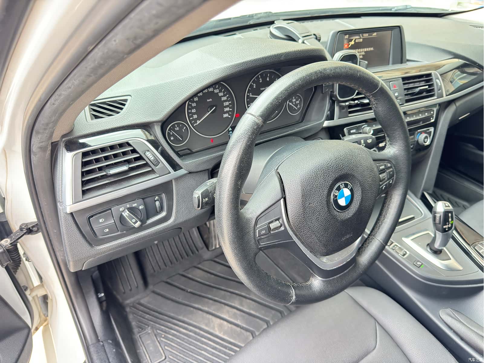 BMW 3 Series, 2017 11