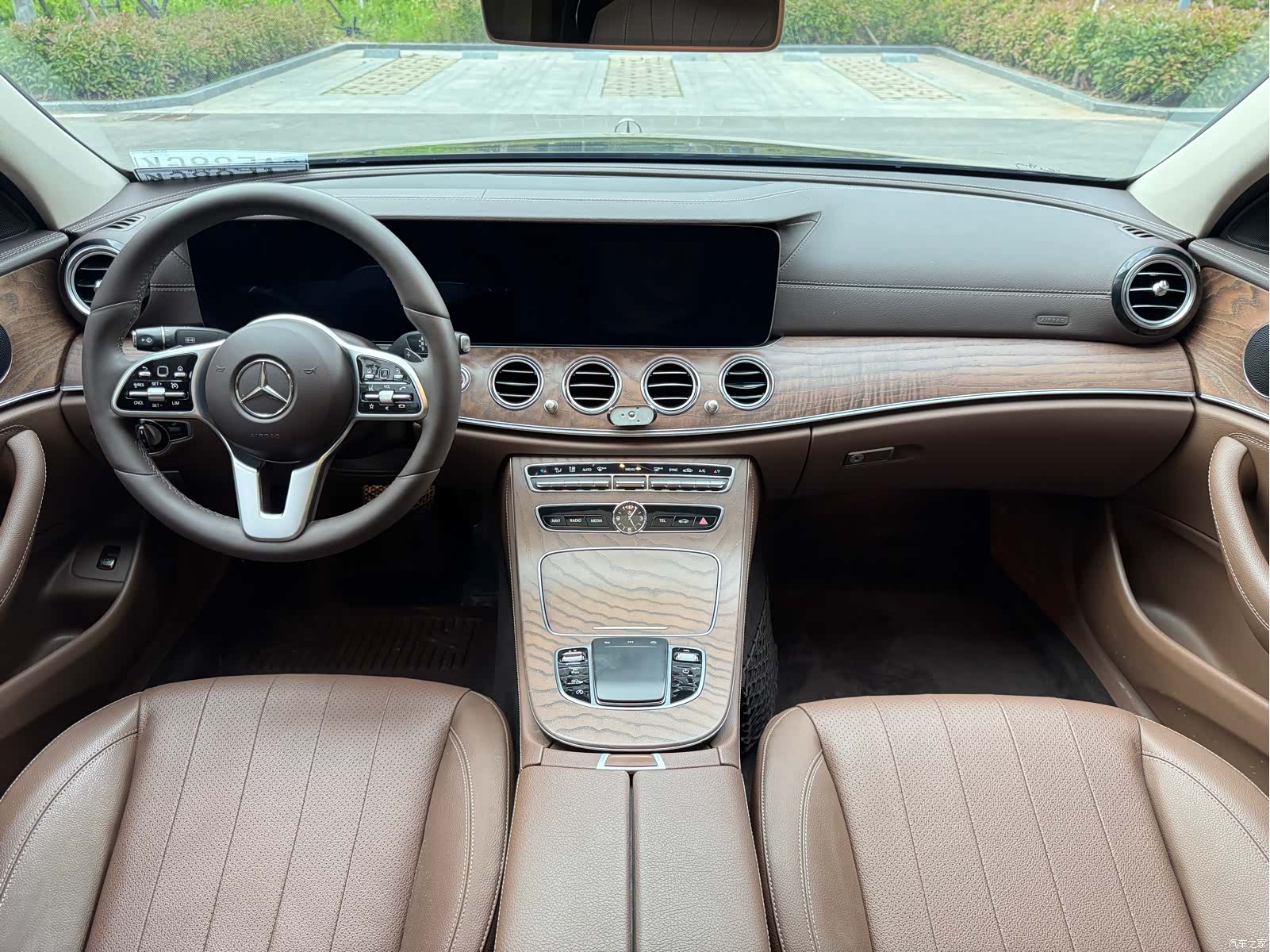 Mercedes-Benz E-Class, 2019 7