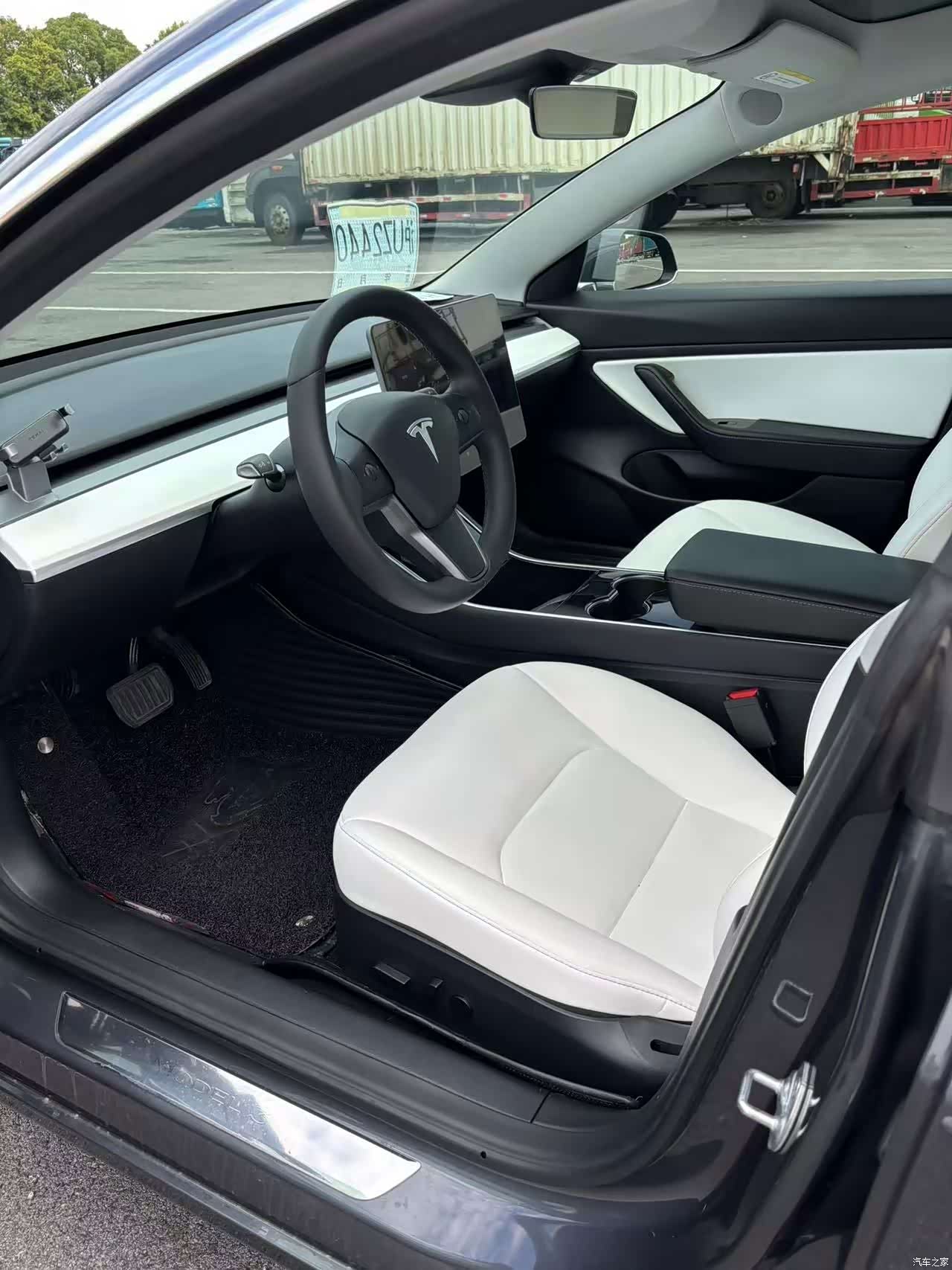 Tesla Model 3, 2020 3