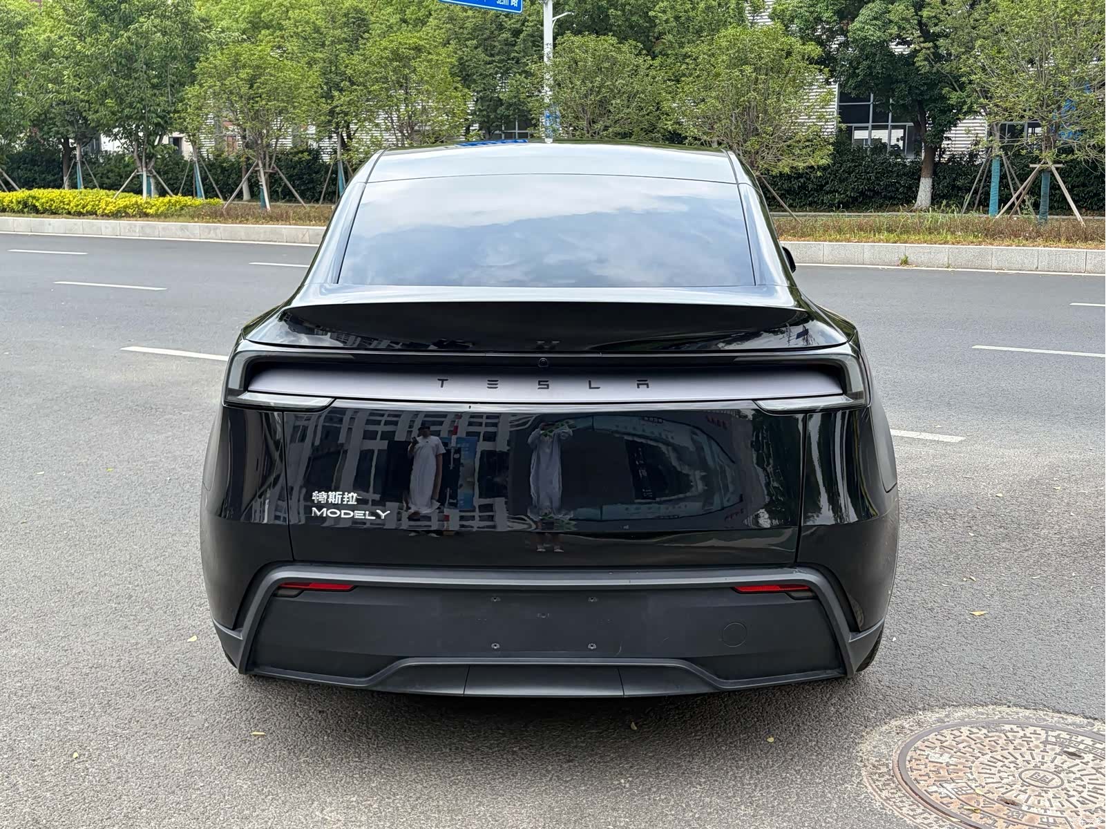 Tesla Model Y, 2025 9