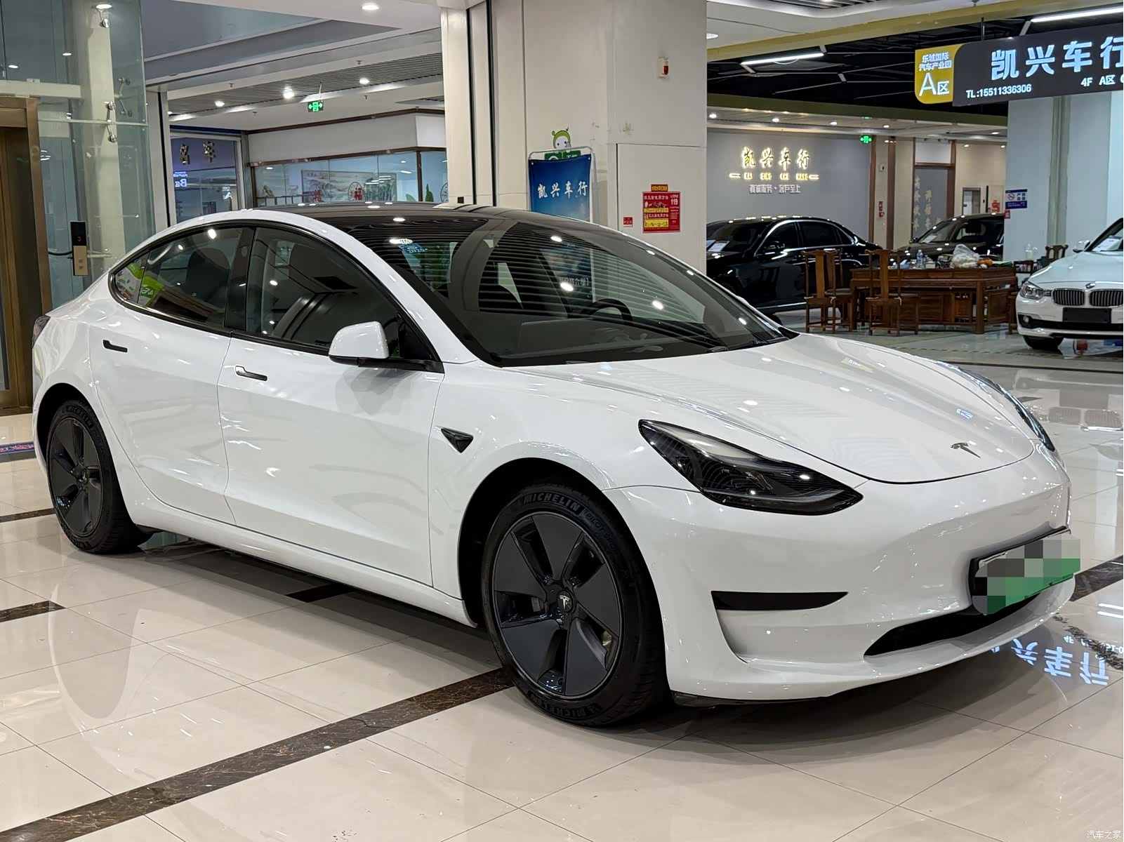 Tesla Model 3, 2023 3