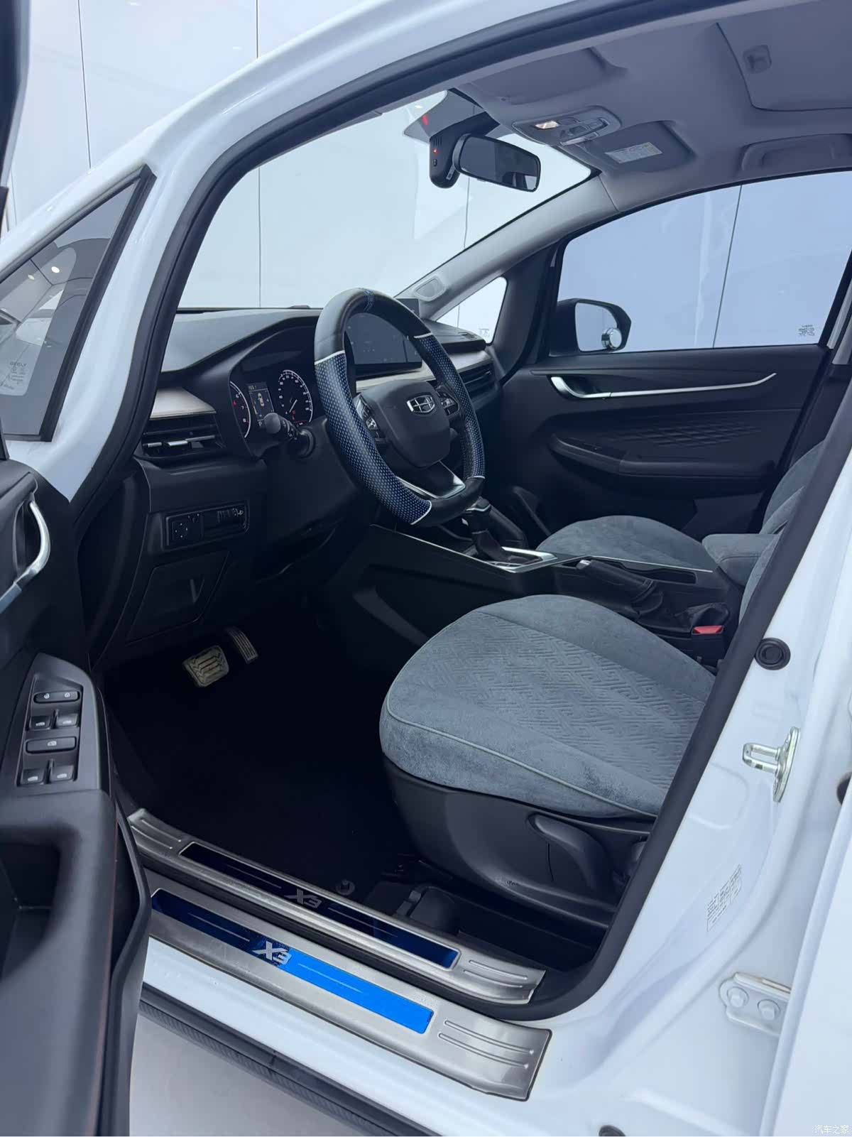 Geely X3, 2022 7