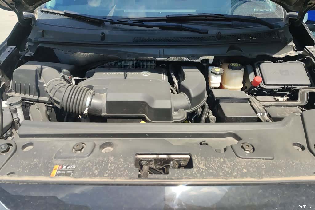 Buick GL8, 2023 10