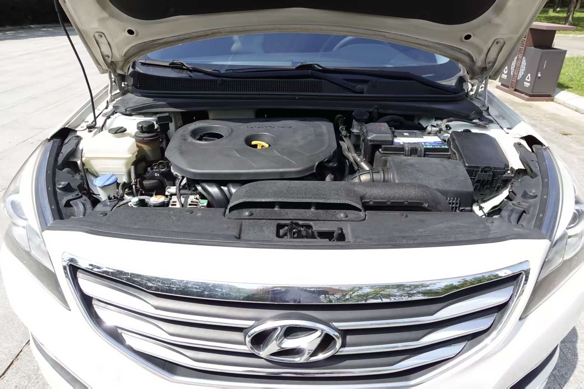 Hyundai GLS, 2015 17