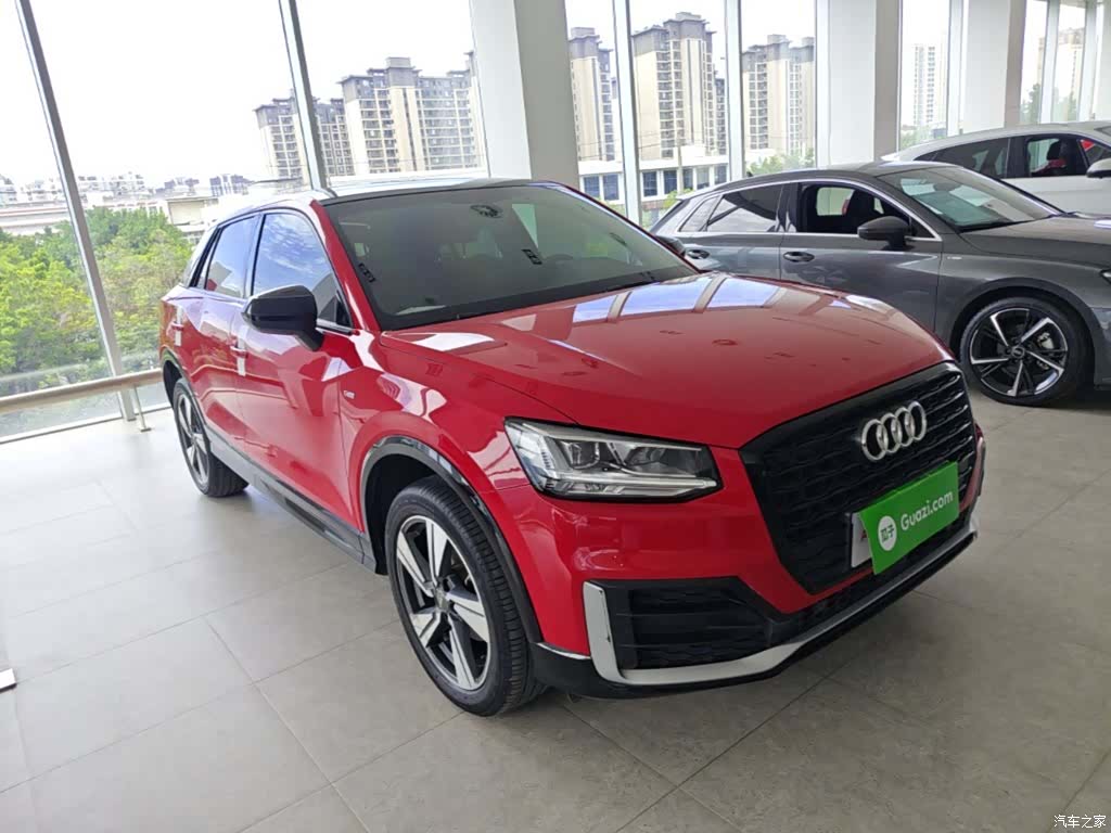 Audi Q2L, 2021 4