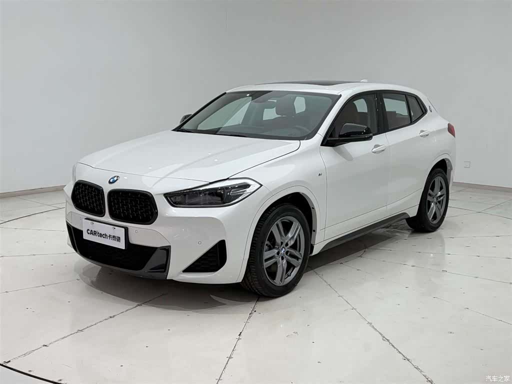 BMW X2, 2023 все фото
