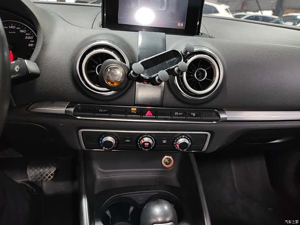 Audi A3, 2016 13