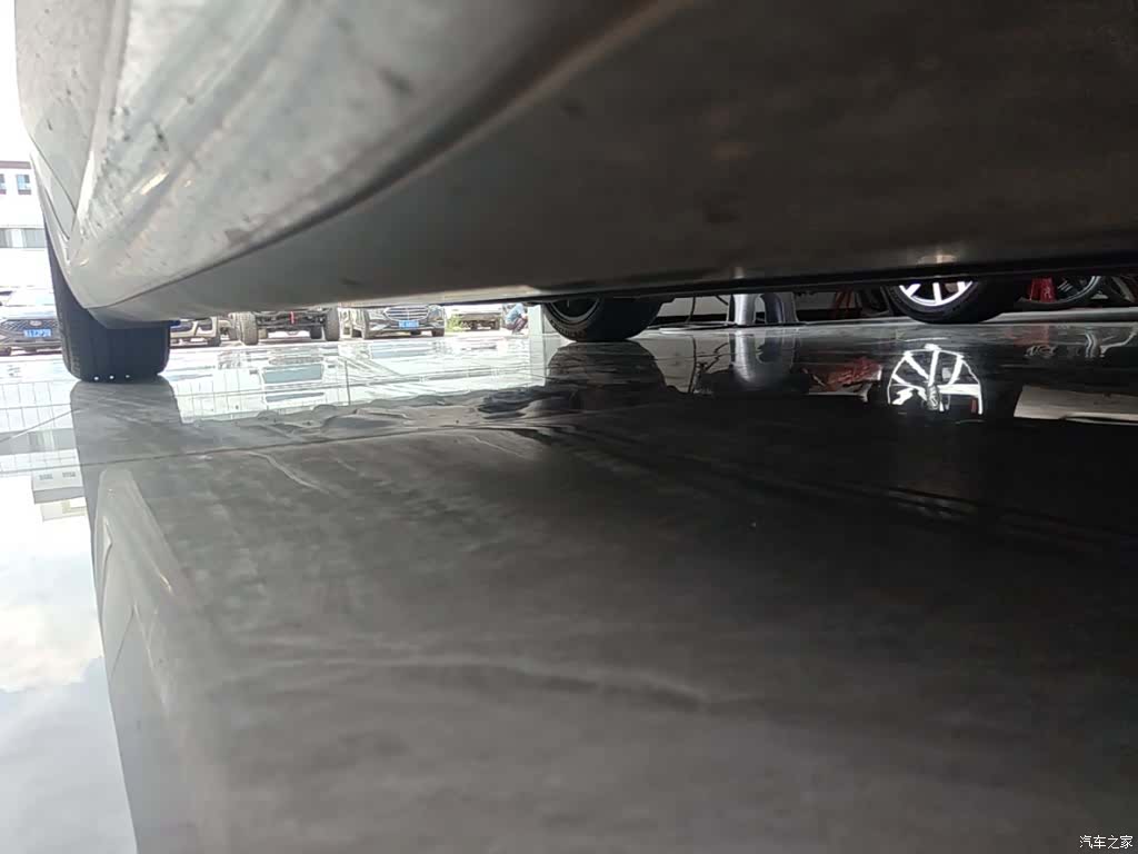 Tesla Model 3, 2025 21