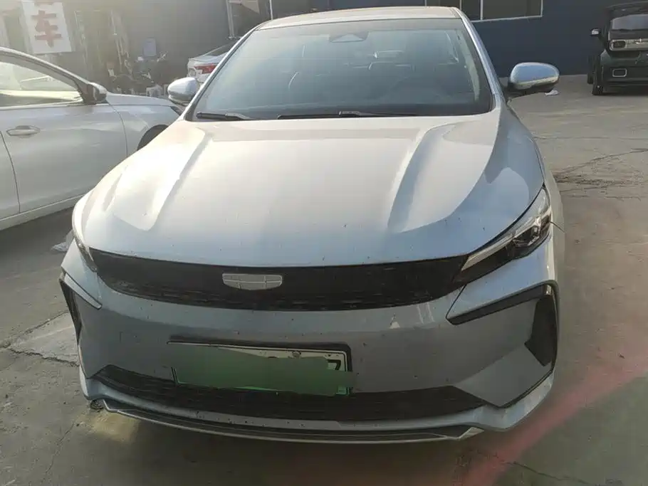 Geely Emgrand L HiP Geely Emgrand L HiP