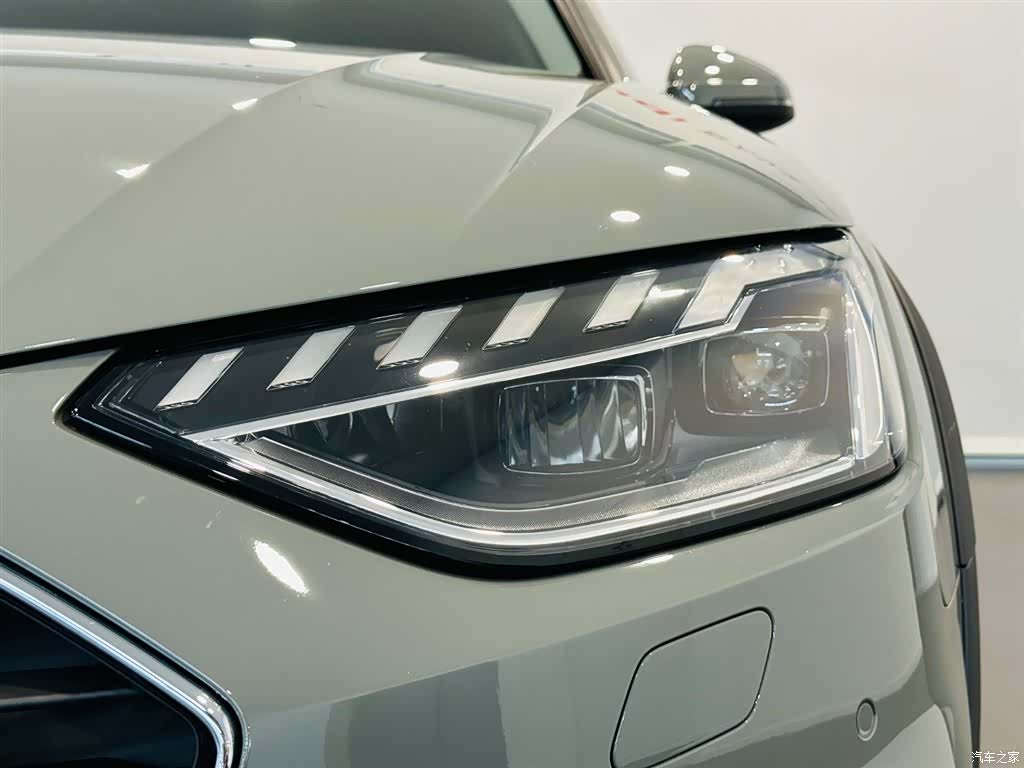 Audi A4, 2023 12