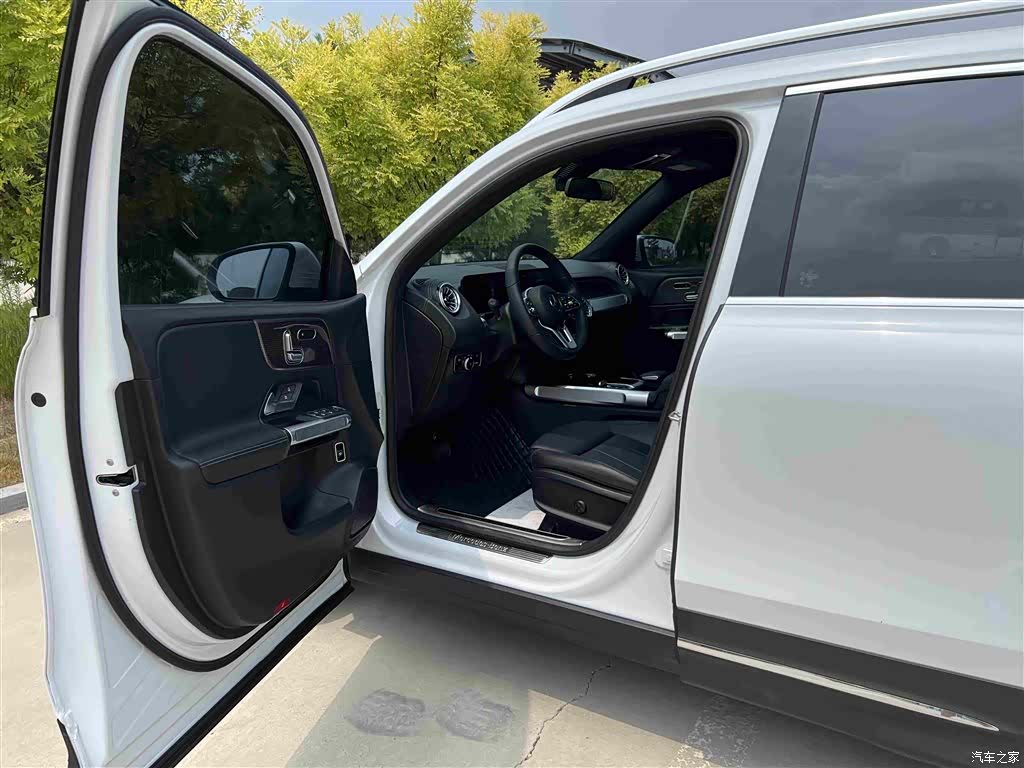 Mercedes-Benz GLB, 2021 4