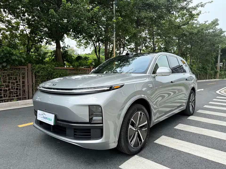 Li Auto Ideal L8