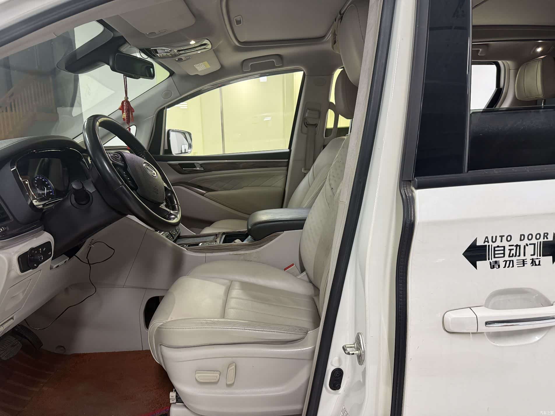 Trumpchi M8, 2018 9