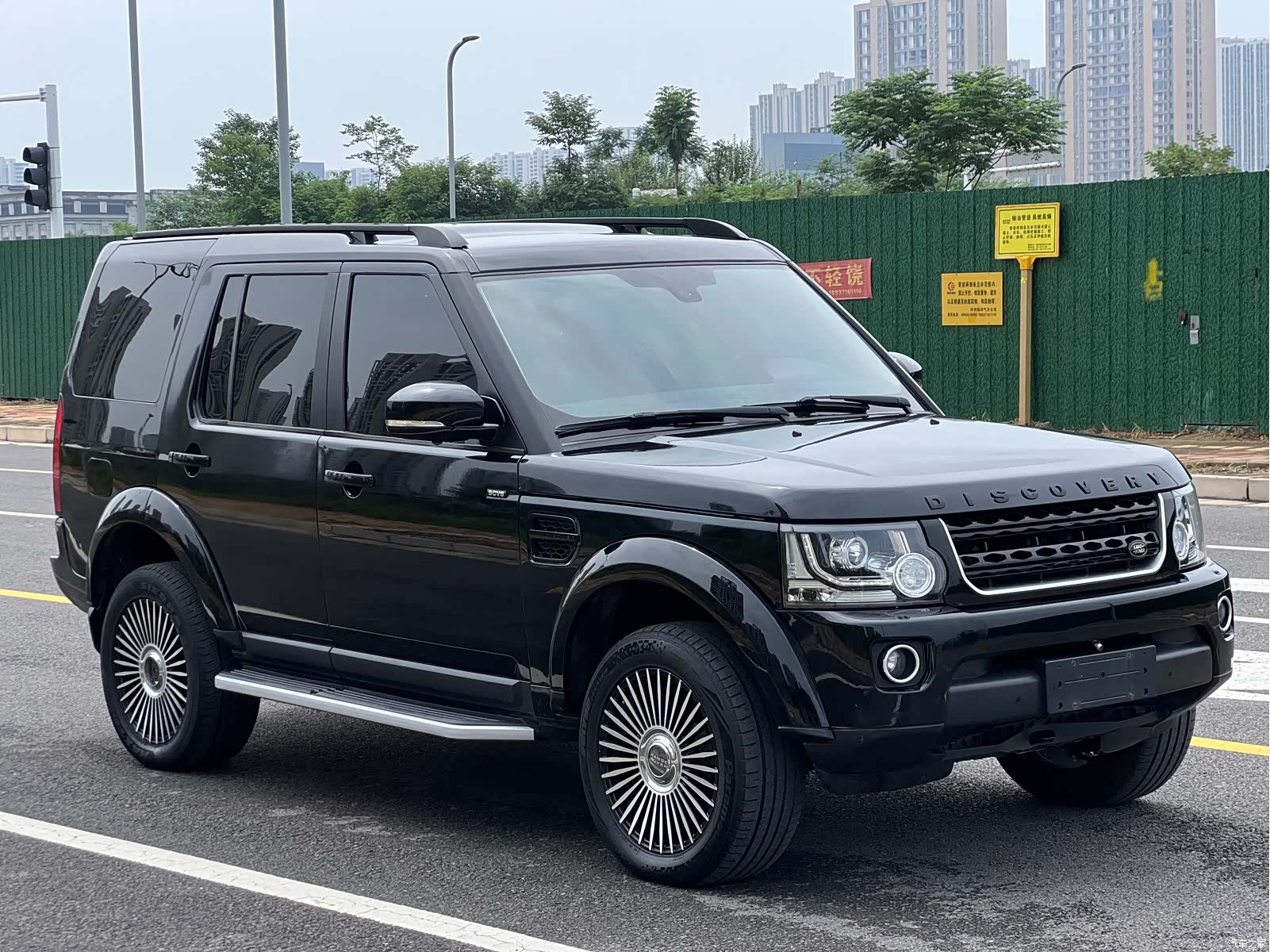 Land Rover Discovery, 2016 3