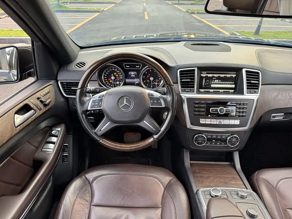 Mercedes-Benz GL grade