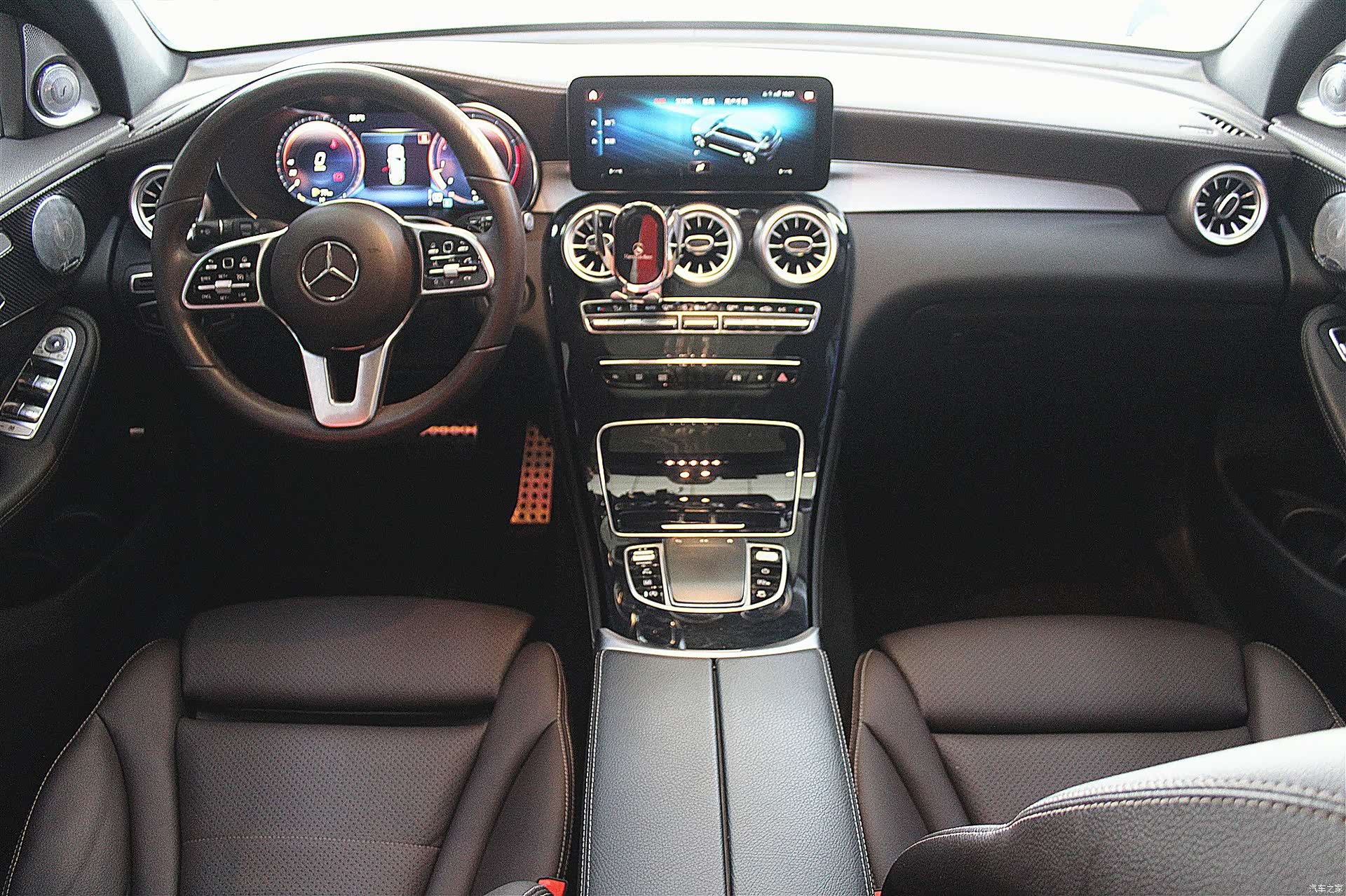 Mercedes-Benz GLC, 2021 4