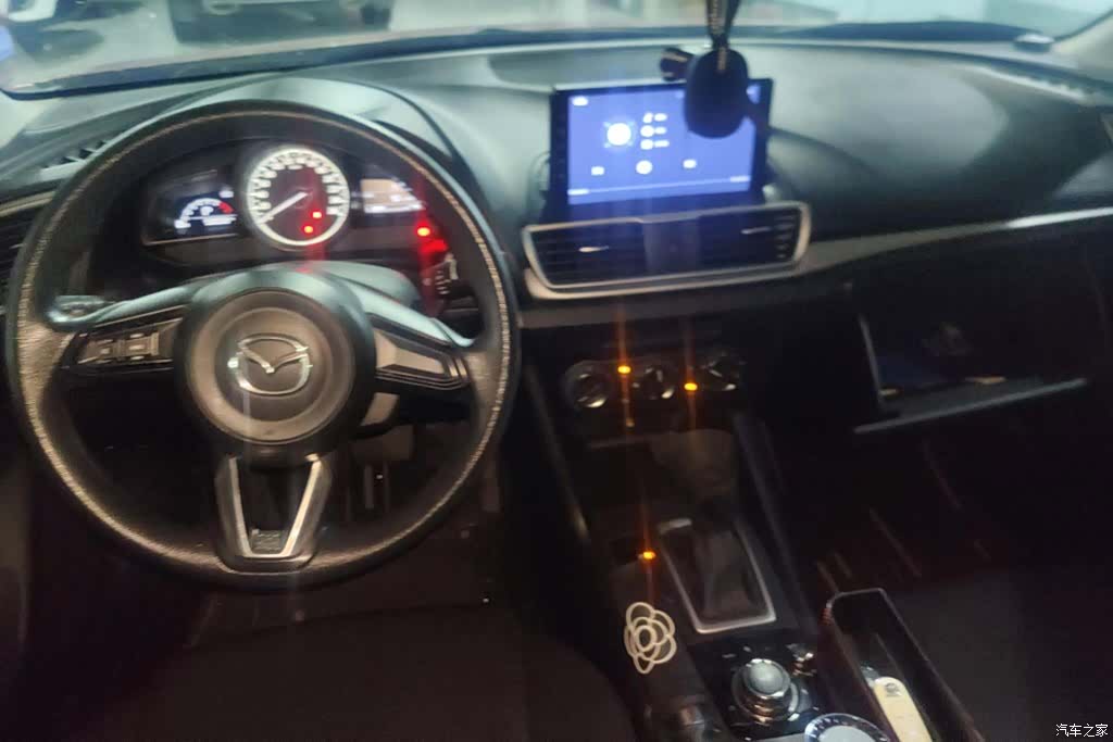 Mazda Mazda3, 2020 12