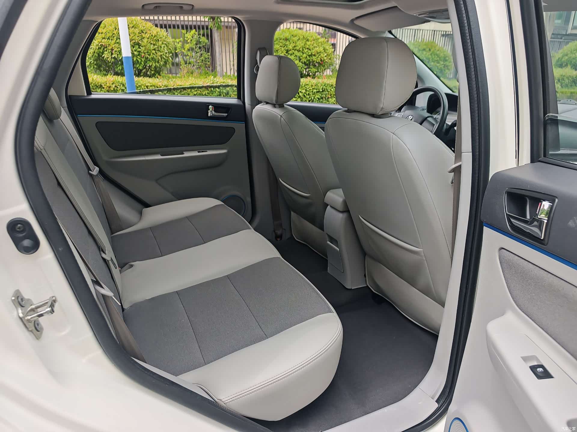 BAIC EV160, 2015 27