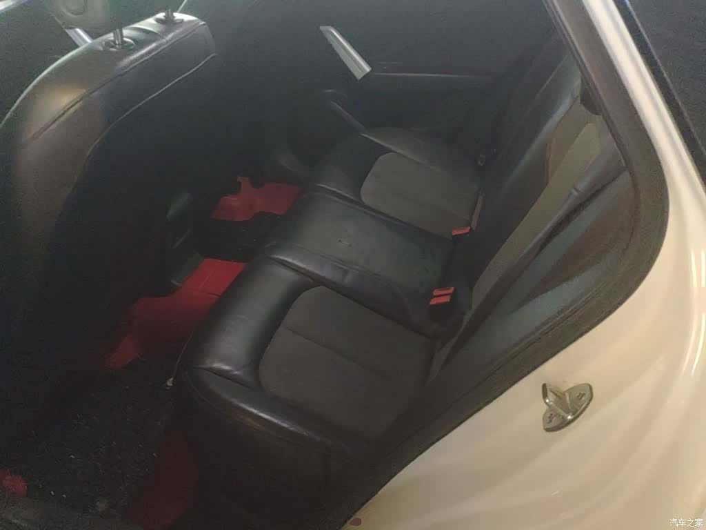 Audi Q2L, 2019 17