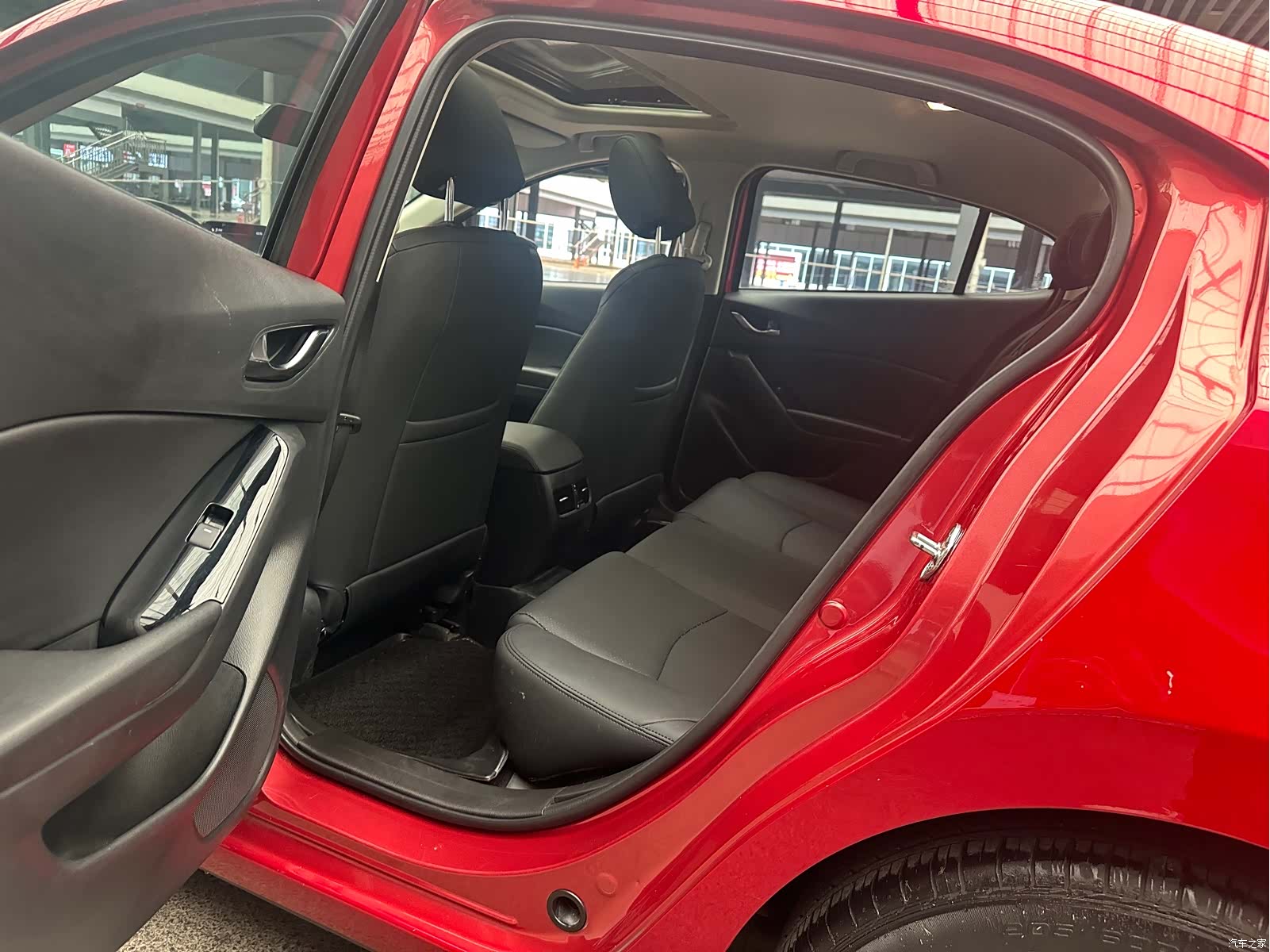 Mazda Mazda3, 2018 8