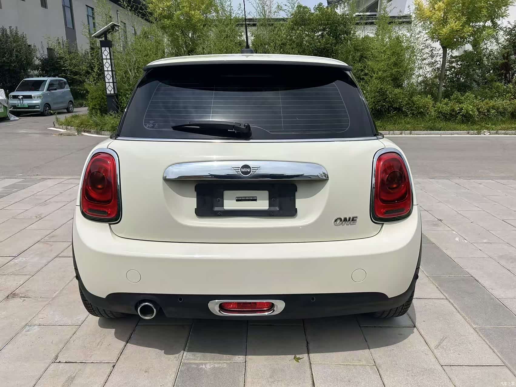 Mini ONE, 2019 8