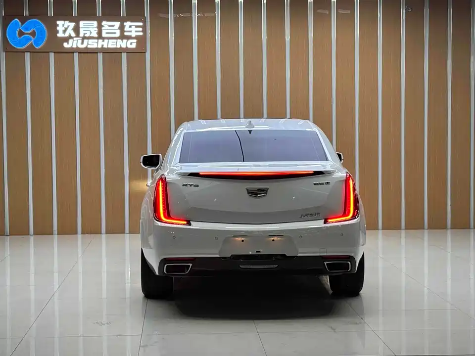 Cadillac XTS