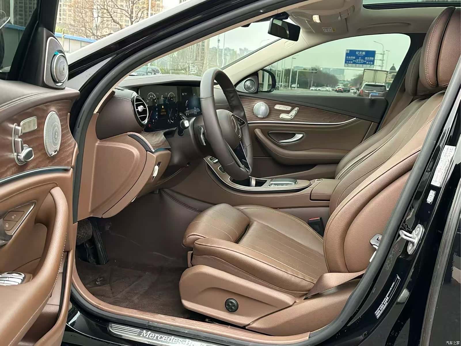 Mercedes-Benz E-Class, 2022 6