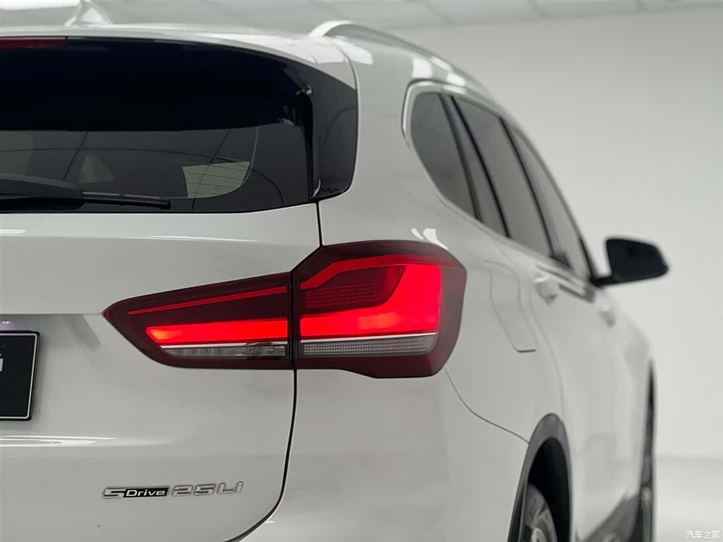 BMW X1, 2022 12