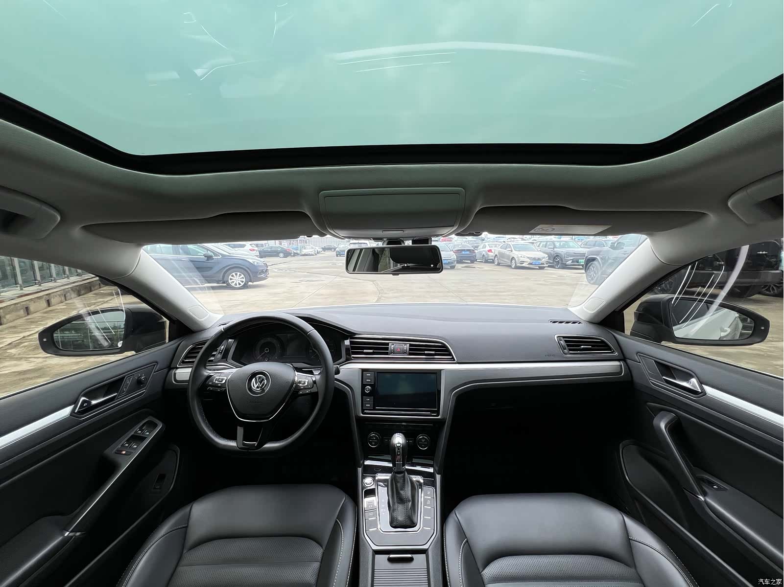 Volkswagen Lamando, 2020 11