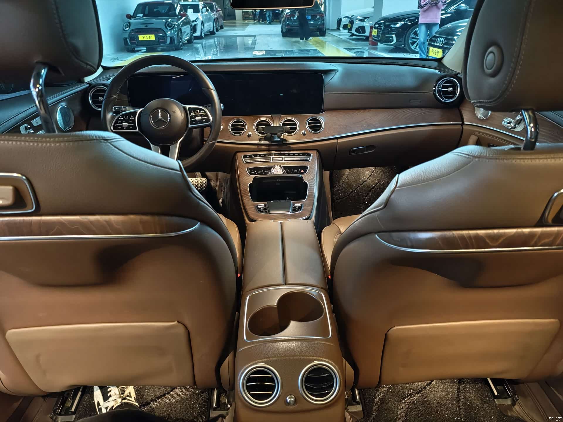 Mercedes-Benz E-Class, 2019 4