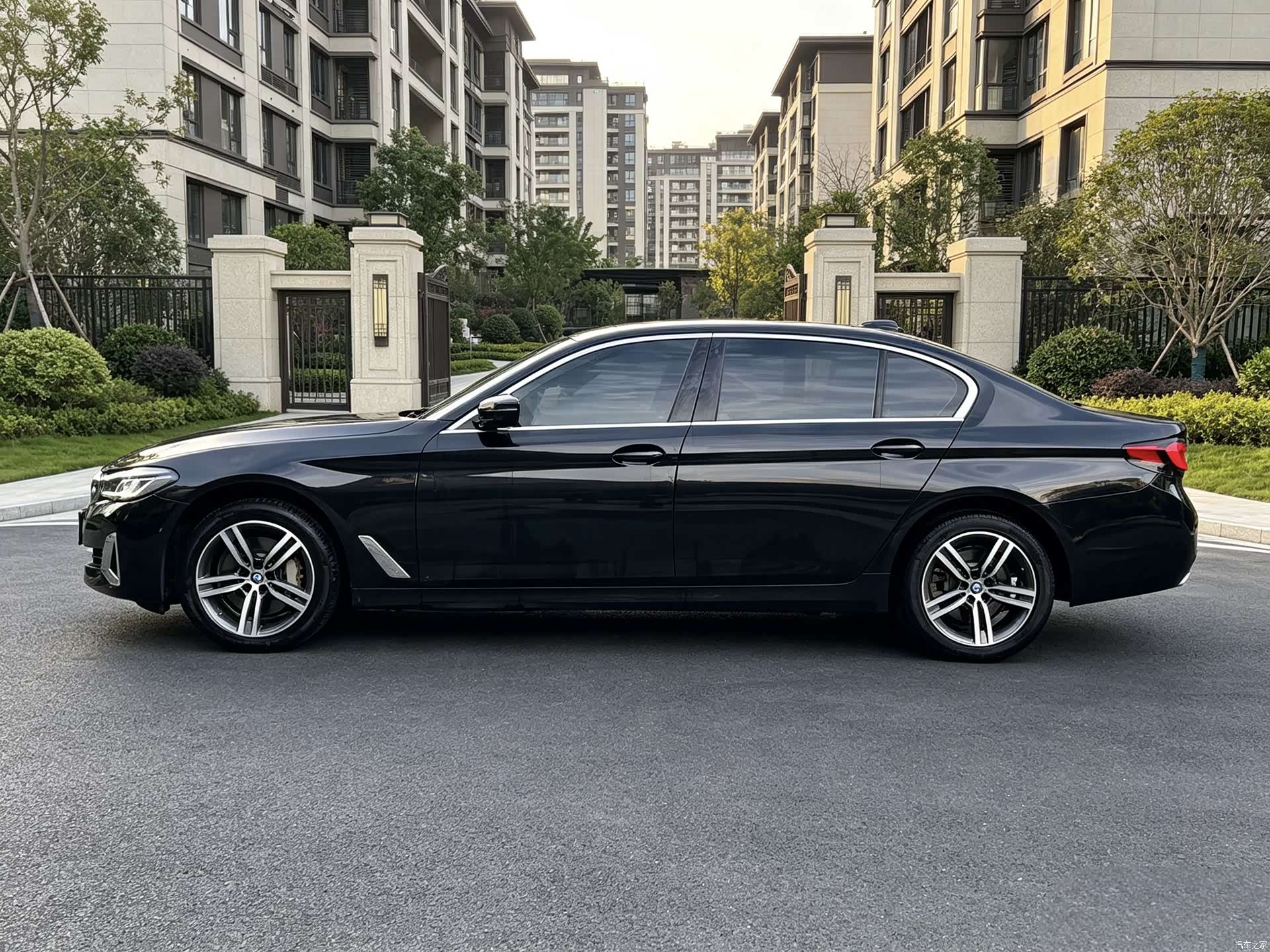 BMW 5 Series, 2021 8