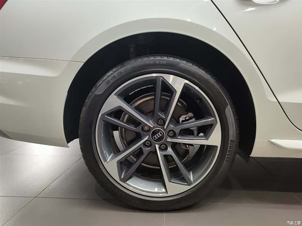 Audi A4L, 2023 12