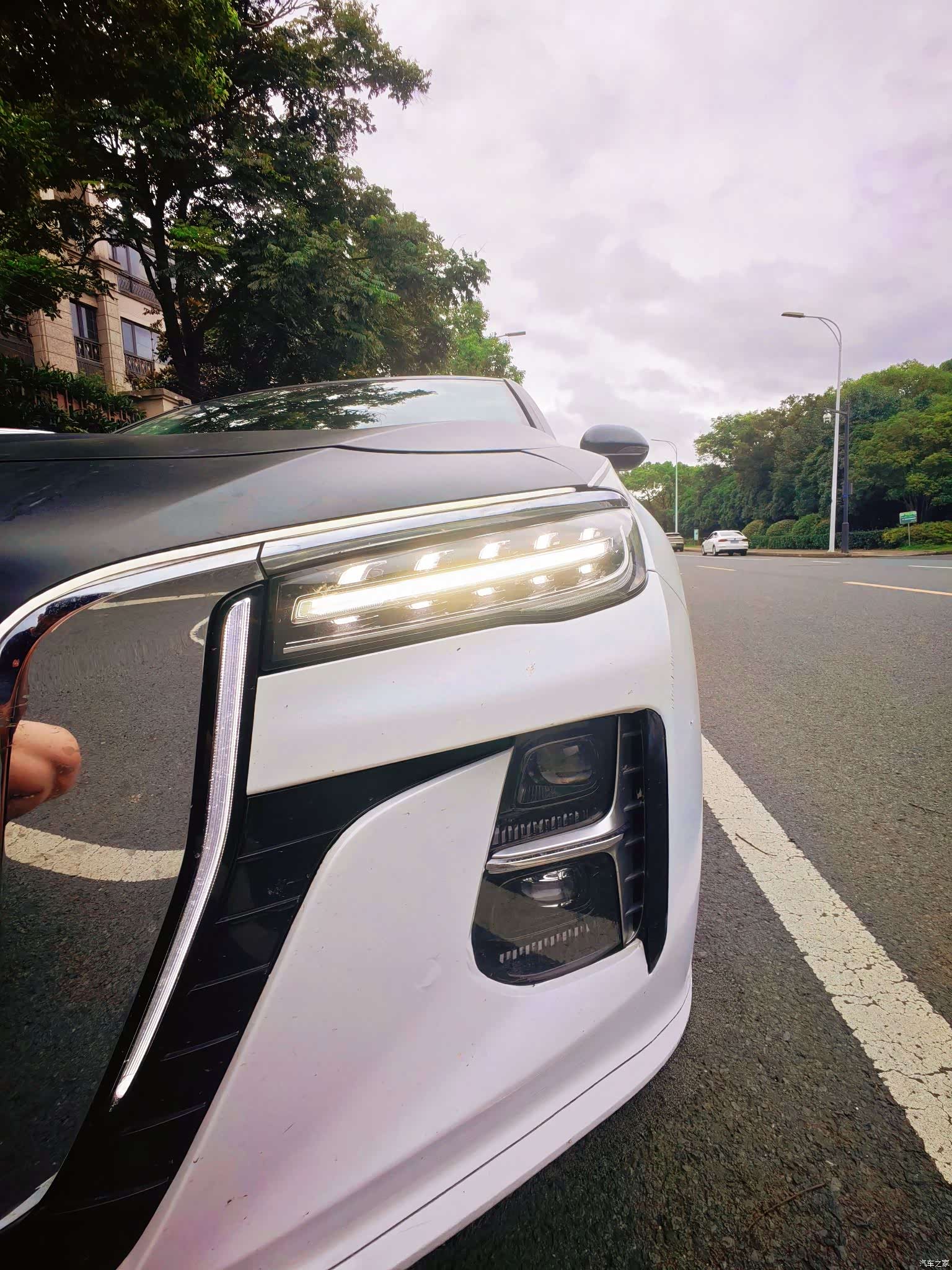 Hongqi H5, 2023 4