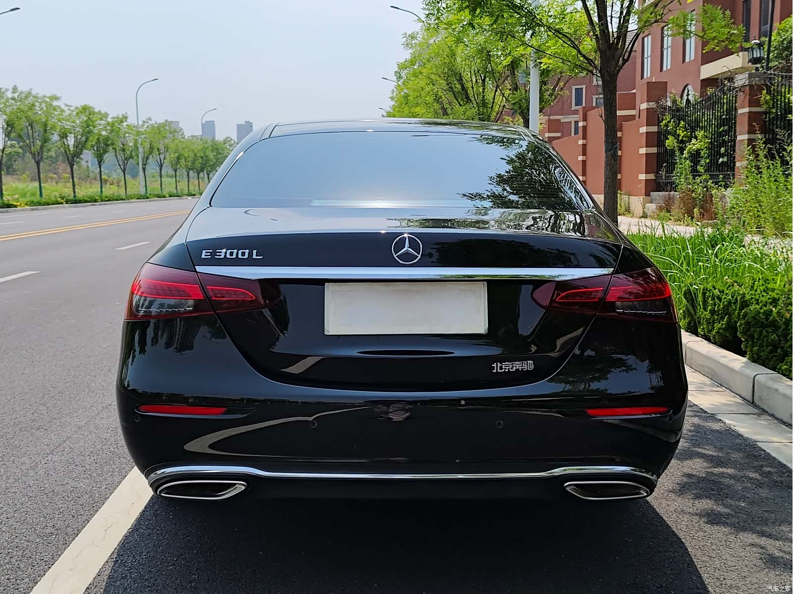 Mercedes-Benz E-Class, 2023 18