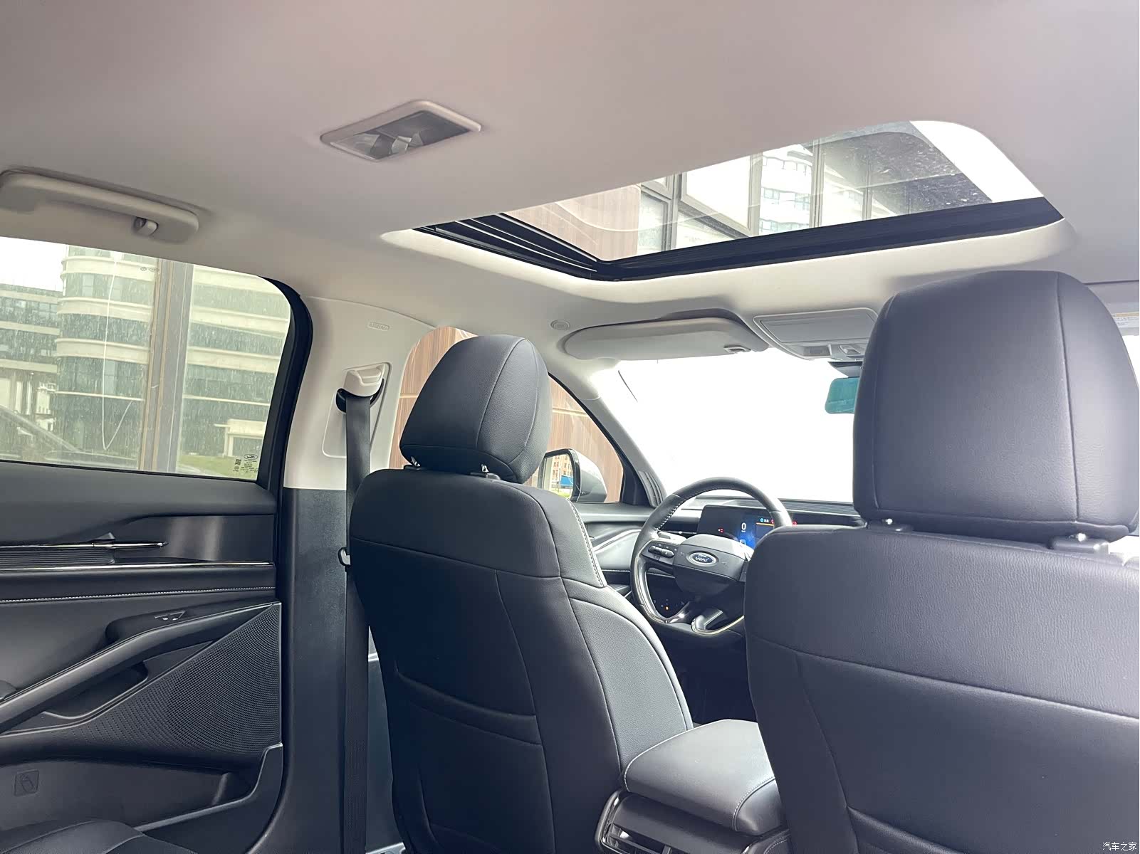 Ford Mondeo, 2023 29