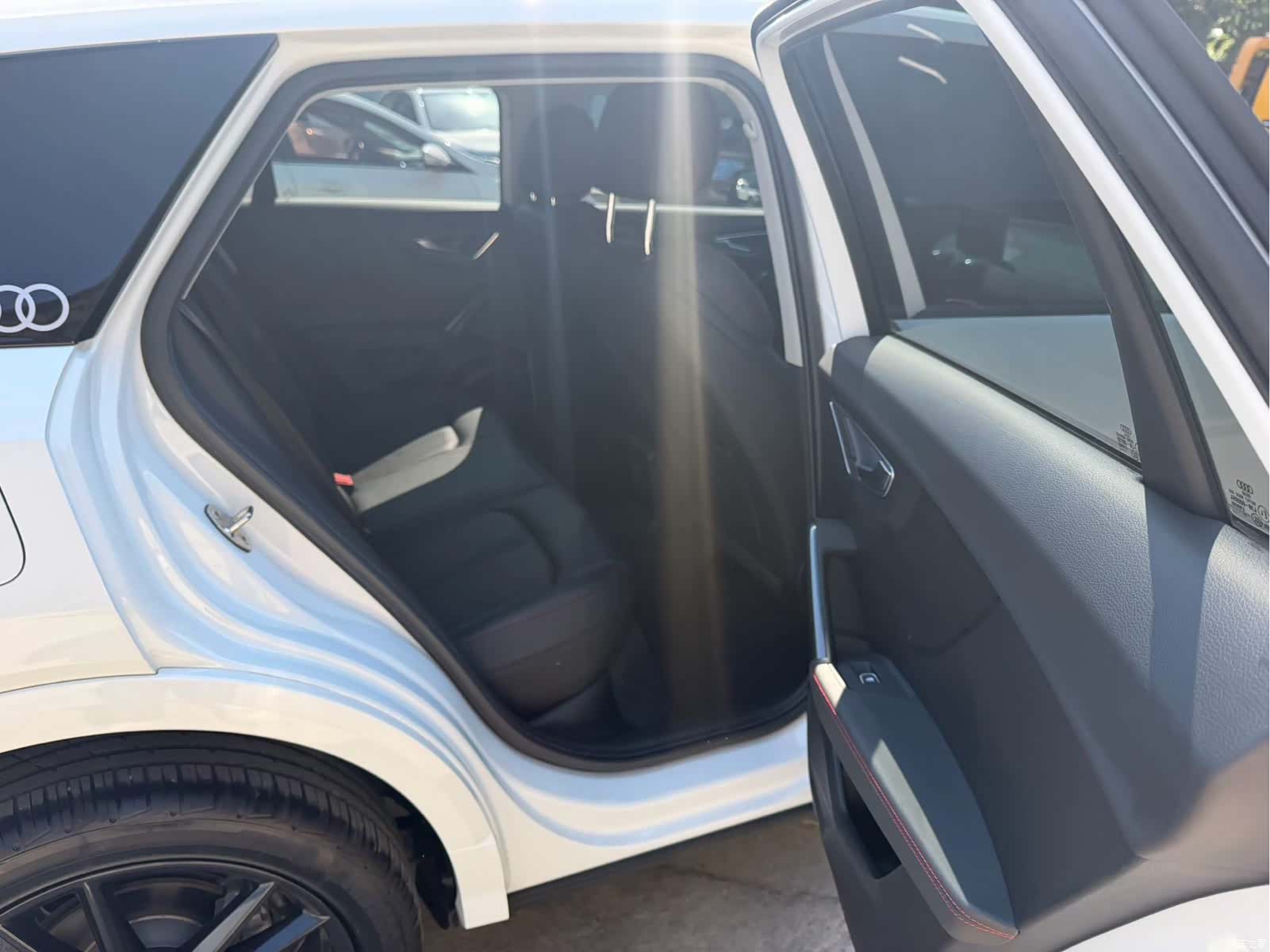 Audi Q2L, 2022 3