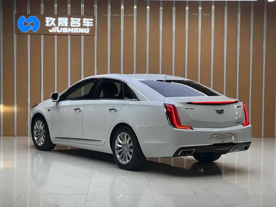 Cadillac XTS