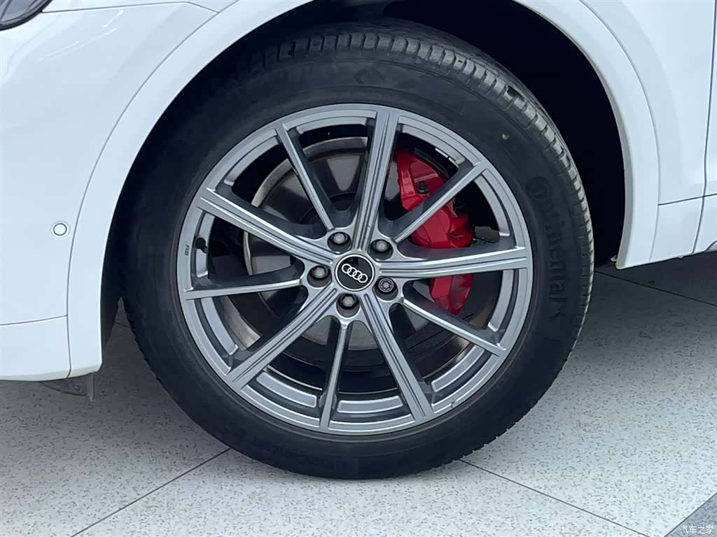 Audi Q5L, 2023 32
