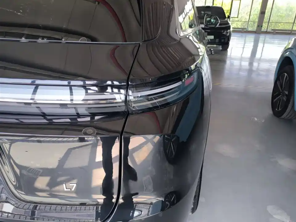 Li Auto Ideal L7